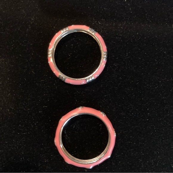 Two .925 Enamel Rings, Size 9.5 - Picture 5 of 9